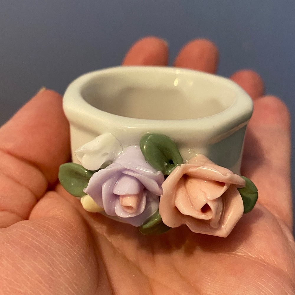 Artmark Hand Crafted Porcelain Napkin Holders Rings Pink Purple Flowers VTG MCM